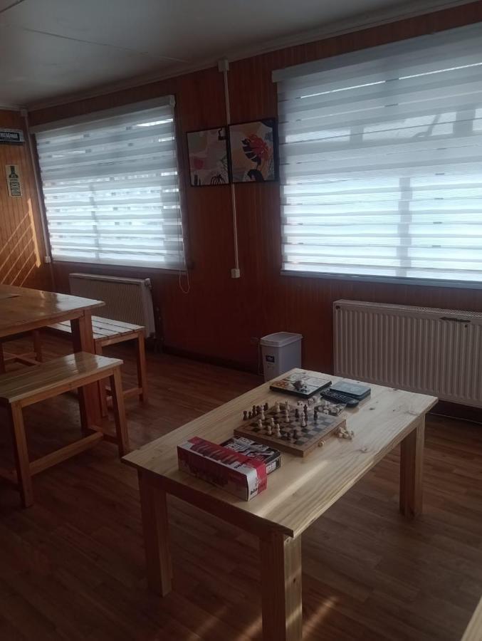 Isla Yu Backpacker Vandrarhem Puerto Natales Exteriör bild