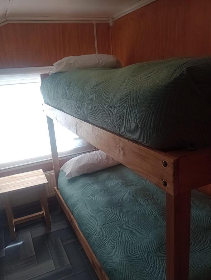 Isla Yu Backpacker Vandrarhem Puerto Natales Exteriör bild
