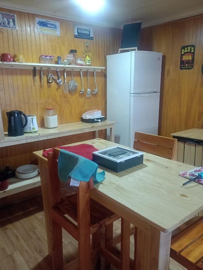 Isla Yu Backpacker Vandrarhem Puerto Natales Exteriör bild